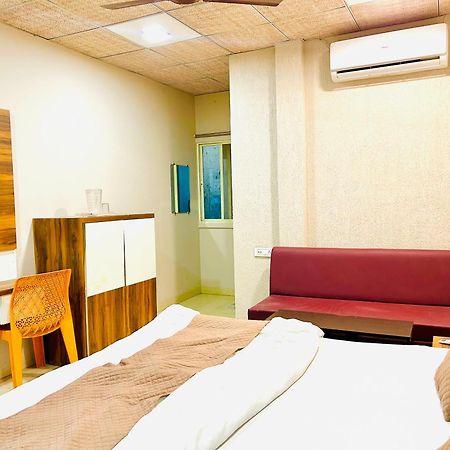 Jagtara Residency Hotel Indore Exterior foto