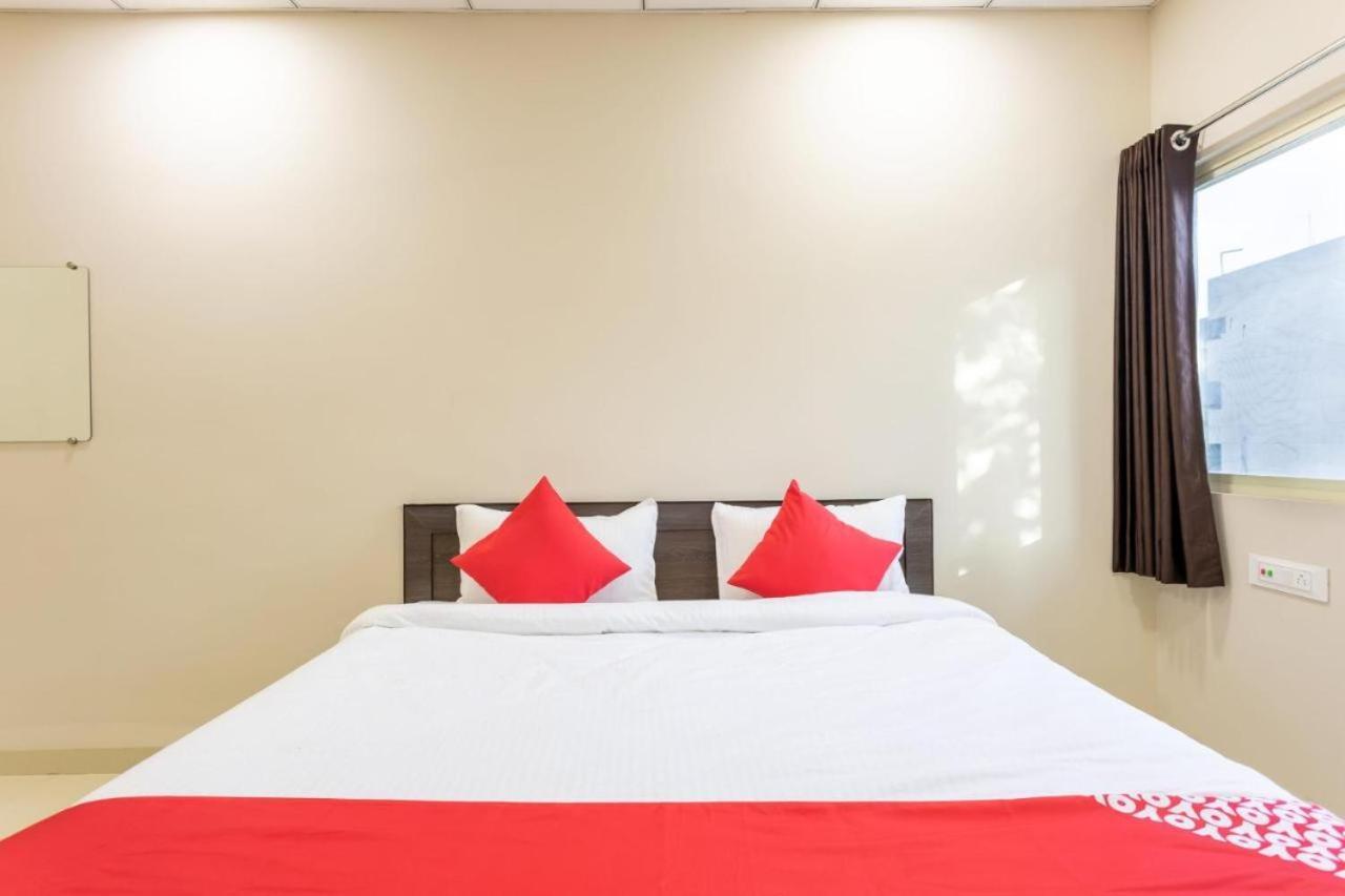 Jagtara Residency Hotel Indore Exterior foto