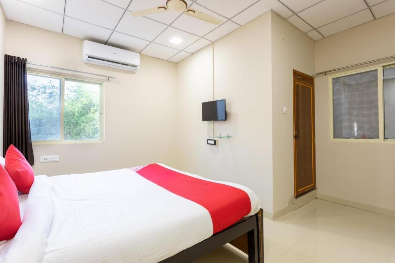 Jagtara Residency Hotel Indore Exterior foto