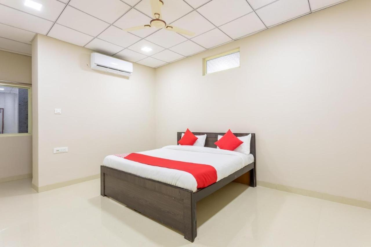Jagtara Residency Hotel Indore Exterior foto