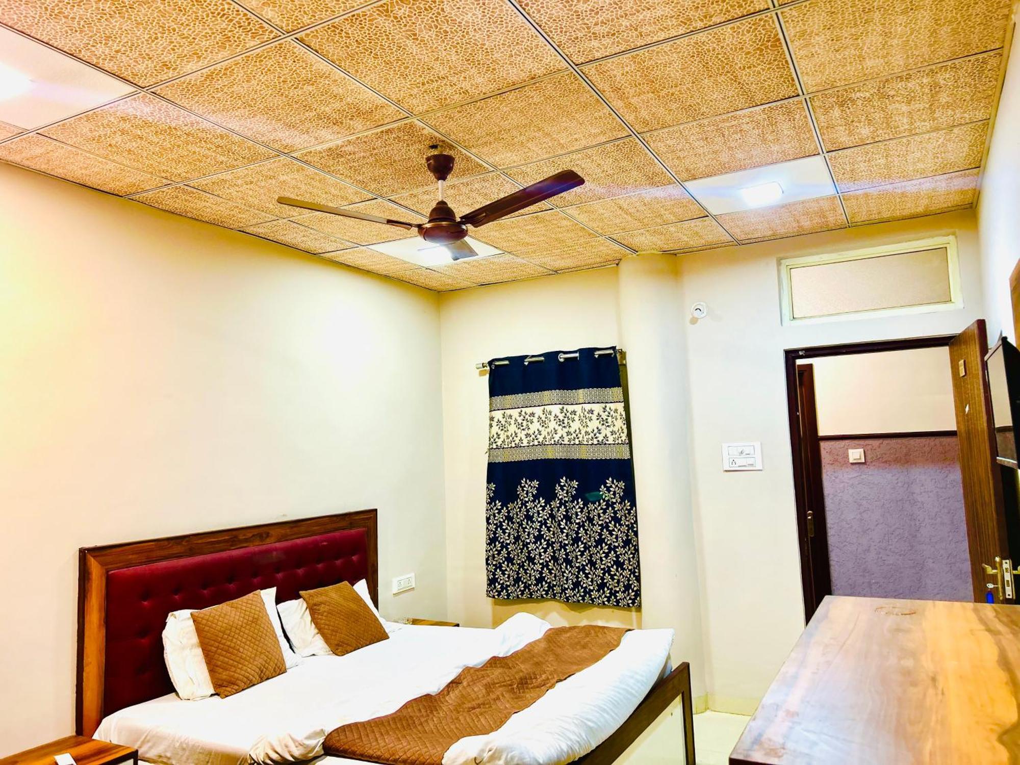 Jagtara Residency Hotel Indore Exterior foto